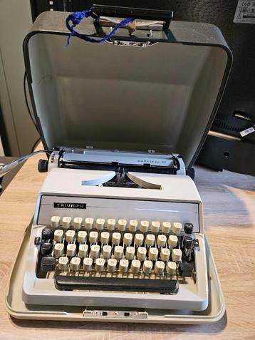 Type machine Thriumph beschikbaar voor biedingen