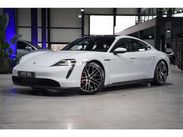 Porsche Taycan 93.4 kWh 4S performance 17575 km*zeer veel op beschikbaar voor biedingen