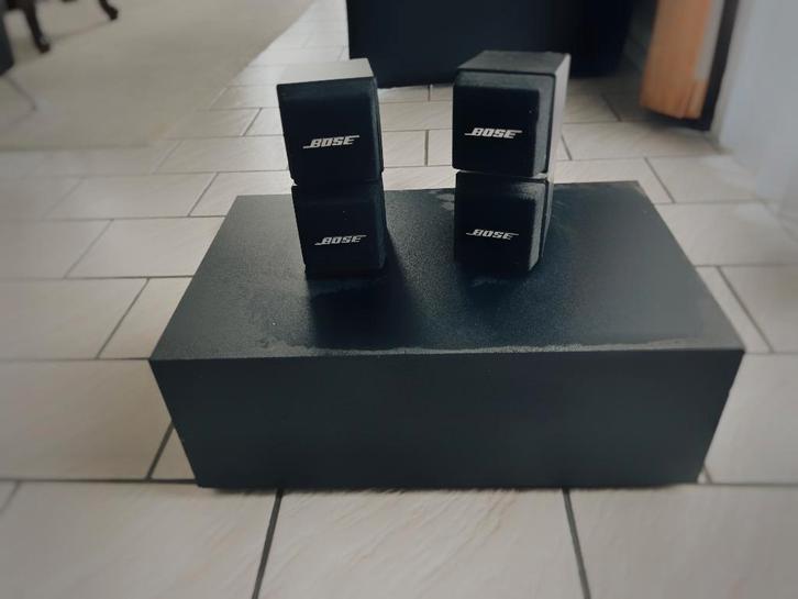 Vintage Bose Acoustimass luidsprekers (1986), Audio, Tv en Foto, Luidsprekerboxen, Gebruikt, Complete surroundset, 60 tot 120 watt