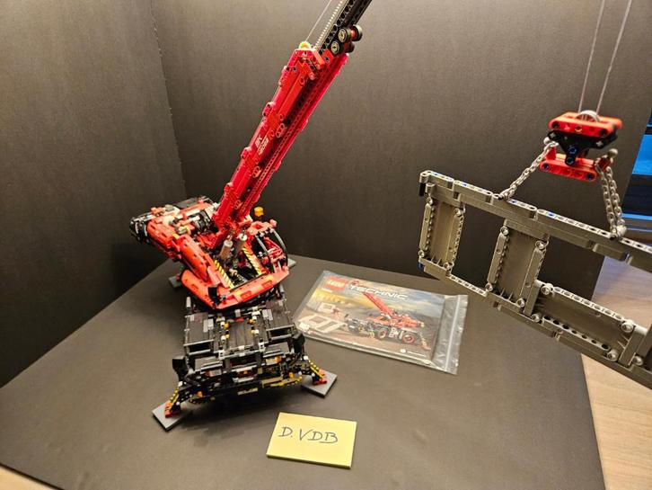 LEGO Technic 42082 Rough Terrain Crane in topstaat!!!, Enfants & Bébés, Jouets | Duplo & Lego, Comme neuf, Lego, Ensemble complet