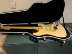 Te koop: Fender American Deluxe Stratocaster V-Neck – Honey, Muziek en Instrumenten, Snaarinstrumenten | Gitaren | Elektrisch