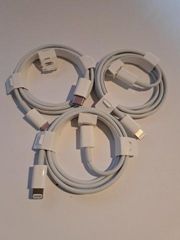 Apple lightning <-> usb-c kabels  beschikbaar voor biedingen