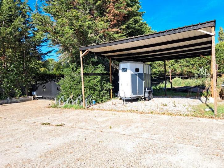 staanplaats te huur in Duffel grens Sint Katelijne Waver, Auto diversen, Autostaanplaatsen en Garages