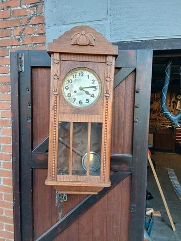 Wandklok  beschikbaar voor biedingen
