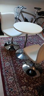 2 stoelen en tafeltje, Huis en Inrichting, Stoelen, Ophalen, Zo goed als nieuw