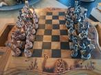 Prachtig olijfhouten Schaakbord, Een of twee spelers, Ophalen of Verzenden, Zo goed als nieuw, Reisspel