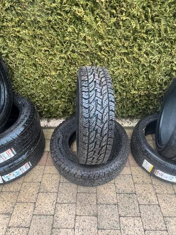  2 pneus toutes saisons BRIDGESTONE  : LT 215/75R15  beschikbaar voor biedingen