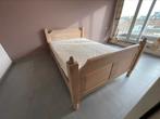 Houten bed afmetingen 210x140 lattenbodem en matras, Huis en Inrichting, Slaapkamer | Bedden, Ophalen, Gebruikt