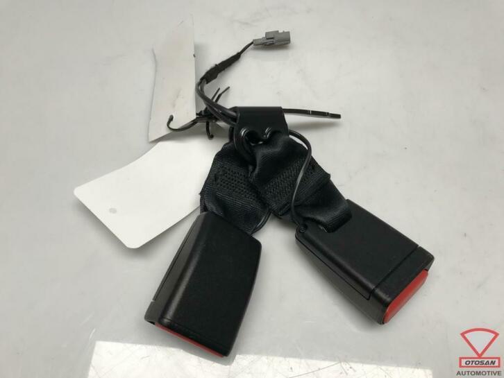 renault clio iv 2014 connecteur ceinture de s curit arri re, Autos : Pièces & Accessoires, Habitacle & Garnissage, Renault, Utilisé