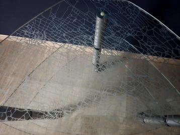 Table en verre  beschikbaar voor biedingen