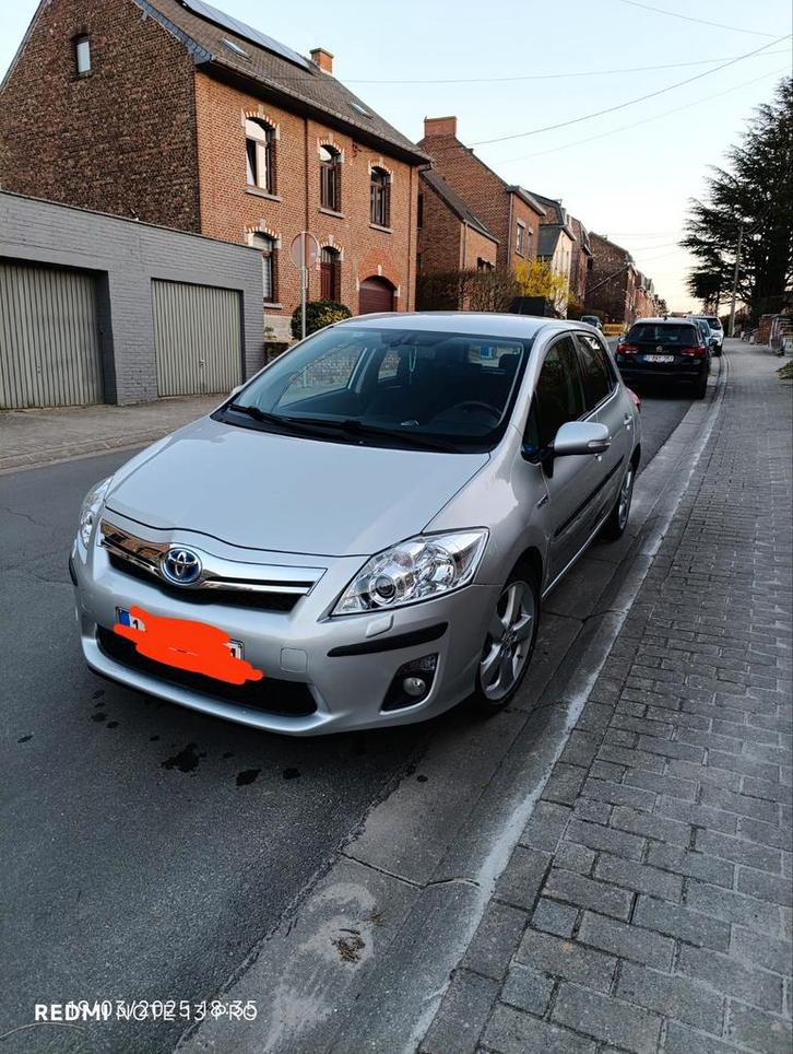 Toyota auris essence hybride, Auto's, Toyota, Particulier, Auris, Isofix, Navigatiesysteem, Benzine, Leder, Ophalen
