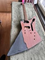 Epiphone Explorer gitaarbehuizing met accessoires, Muziek en Instrumenten, Instrumenten | Onderdelen, Ophalen of Verzenden, Gebruikt