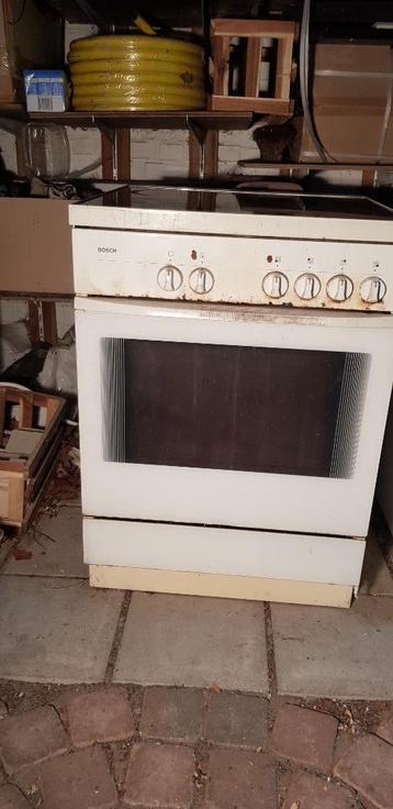 Kookvuur Bosch met Oven beschikbaar voor biedingen