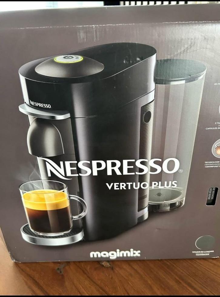 Nespresso koffiemachine, Elektronische apparatuur, Koffiezetapparaten, Nieuw, Koffiepads en cups, Koffiemachine, Afneembaar waterreservoir