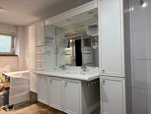 Volledige badkamer met whirlpool, Huis en Inrichting, Badkamer | Complete badkamers, Gebruikt, Met bad, Met douche, Ophalen
