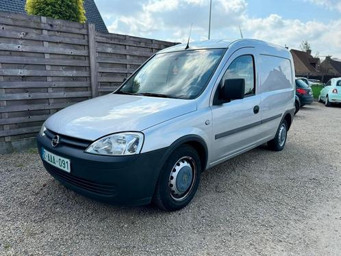 Opel combo lichte vracht klaar voor inschrijving, Autos, Opel, Entreprise, Radio, Boîte manuelle, Argent ou Gris, Gris, Enlèvement