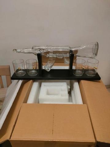 Whisky fles in geweer vorm  beschikbaar voor biedingen