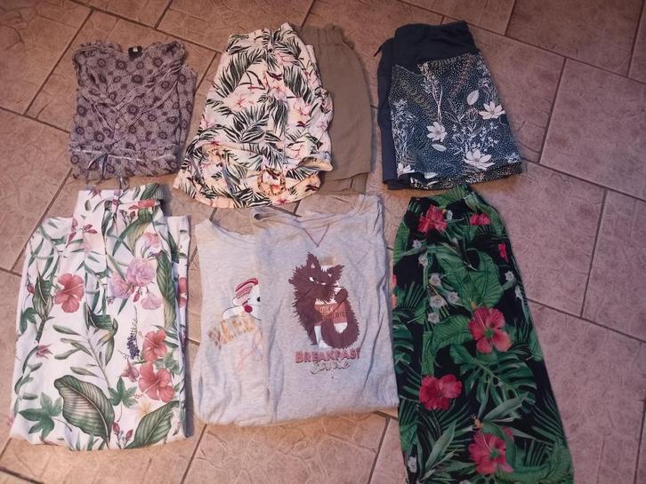 LOT de 73 vêtements, Kleding | Dames, Dames-kledingpakketten, Gedragen, Ophalen of Verzenden