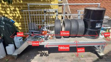 Bordes / plateau / verhoging beschikbaar voor biedingen