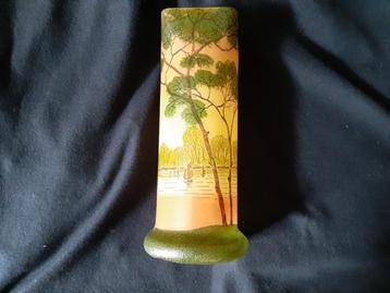 Vase ancien en verre, genre pâte de verre beschikbaar voor biedingen