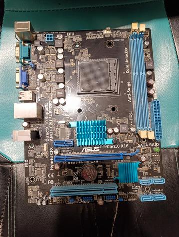Carte mère Asus  beschikbaar voor biedingen