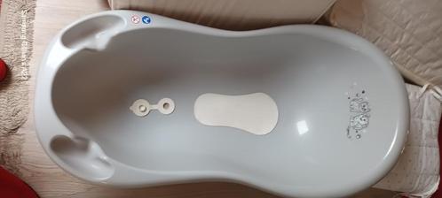 Babypakket - Bad, bed (Ikea) en reisbed en beddengoed, Kinderen en Baby's, Babywiegjes en Ledikanten, Gebruikt, Ledikant, Ophalen