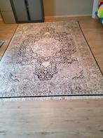 Handgeknoopt ZIJDEN tapijt, Enlèvement