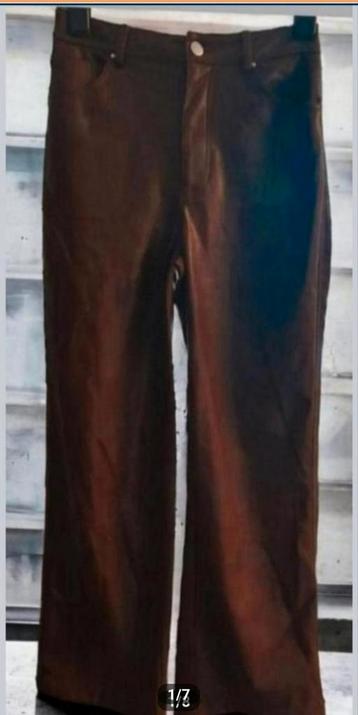 ✨️KORTING‼️STRADIVARIUS Lederlook Broek Maat 34/36✨️✨️ beschikbaar voor biedingen