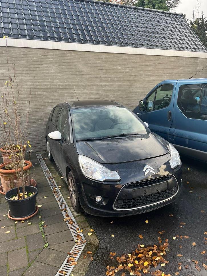 citroen C3 1124cc 44kw HFV, Auto's, Citroën, Particulier, C3, Benzine, Euro 5, Stadsauto, 4 deurs, Automaat, Zwart, Zwart, Stof