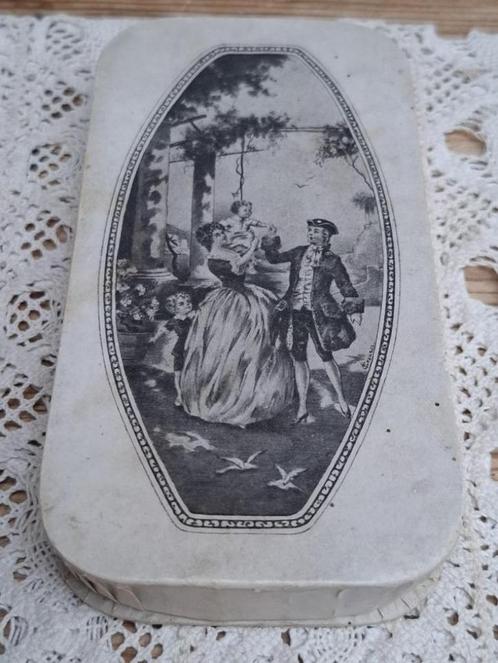 Oud Frans doopsdoosje 1, Antiek en Kunst, Curiosa en Brocante, Ophalen of Verzenden