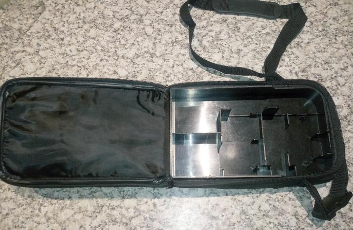 zwarte opbergzak voor Nintendo gameboy advance SP, Games en Spelcomputers, Spelcomputers | Nintendo Portables | Accessoires, Zo goed als nieuw