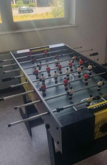 TafelVoetball  beschikbaar voor biedingen
