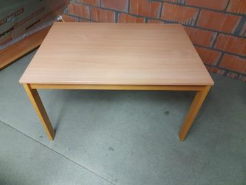 bijzettafel voor speelhoek beschikbaar voor biedingen
