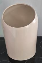 Design Makio Hasuike/ jaren 70, Ophalen