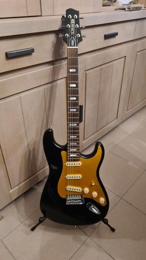 Strat Squier Partscaster Variax Classic Vibe, Musique & Instruments, Instruments à corde | Guitares | Électriques, Utilisé, Enlèvement