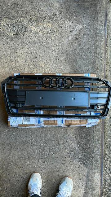 Calandre origine Audi A5 B9 Sline black  beschikbaar voor biedingen