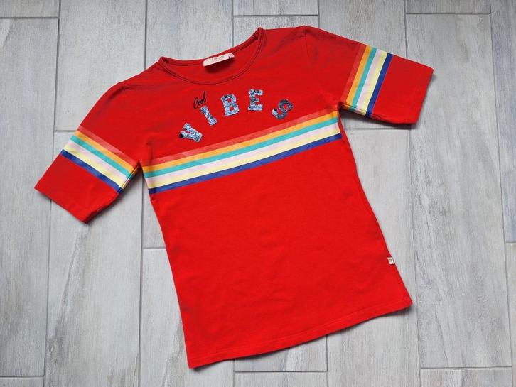 ✿ M152 - T-Shirt Someone, Kinderen en Baby's, Kinderkleding | Maat 152, Zo goed als nieuw, Meisje, Shirt of Longsleeve, Ophalen of Verzenden