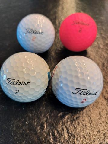 Golfballen  beschikbaar voor biedingen