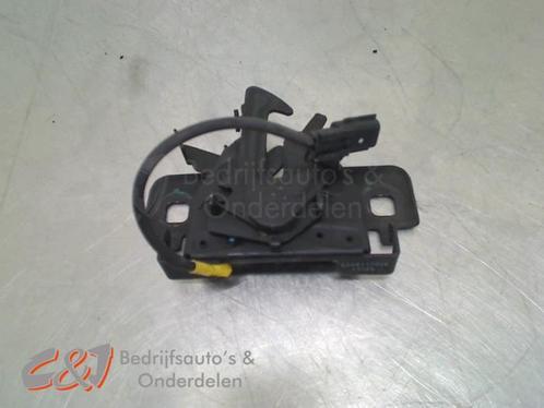 Slotmechaniek Motorkap van een Renault Trafic, Auto-onderdelen, Carrosserie, Renault, Gebruikt, 3 maanden garantie, Ophalen of Verzenden