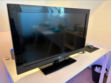 LG televisie  beschikbaar voor biedingen