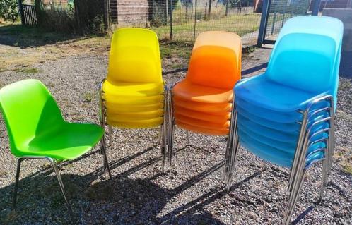 Set van 12 terrasstoelen, Tuin en Terras, Tuinstoelen, Zo goed als nieuw, Stapelbaar, Ophalen