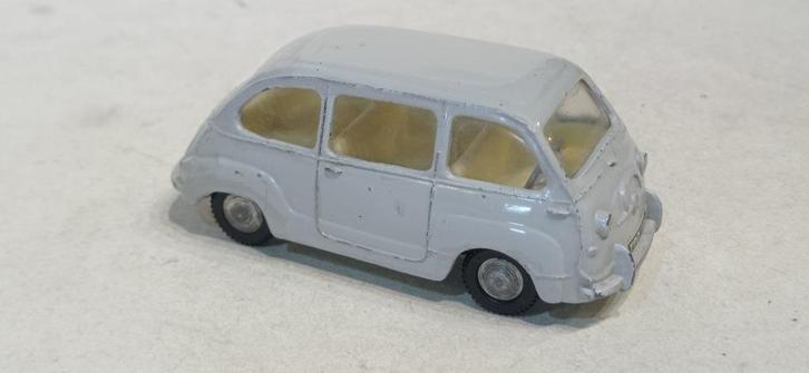 SPOT OP (GEEN DINKY) FIAT MULTI PLA REF 120, Hobby en Vrije tijd, Modelauto's | 1:43, Gebruikt, Auto, Overige merken, Ophalen of Verzenden