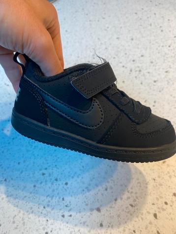 Kinderschoen NIKE maat 23,5, Kinderen en Baby's, Ophalen, Schoentjes, Jongetje of Meisje, Zo goed als nieuw