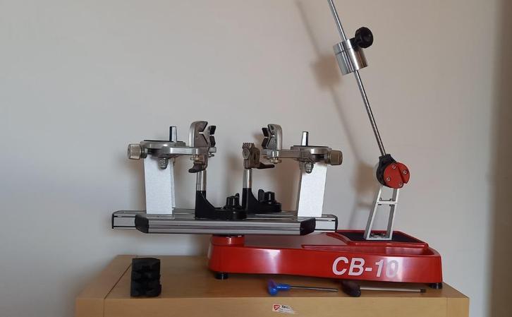 machine à corder, Sport en Fitness, Tennis, Zo goed als nieuw, Overige typen, Overige merken, Ophalen