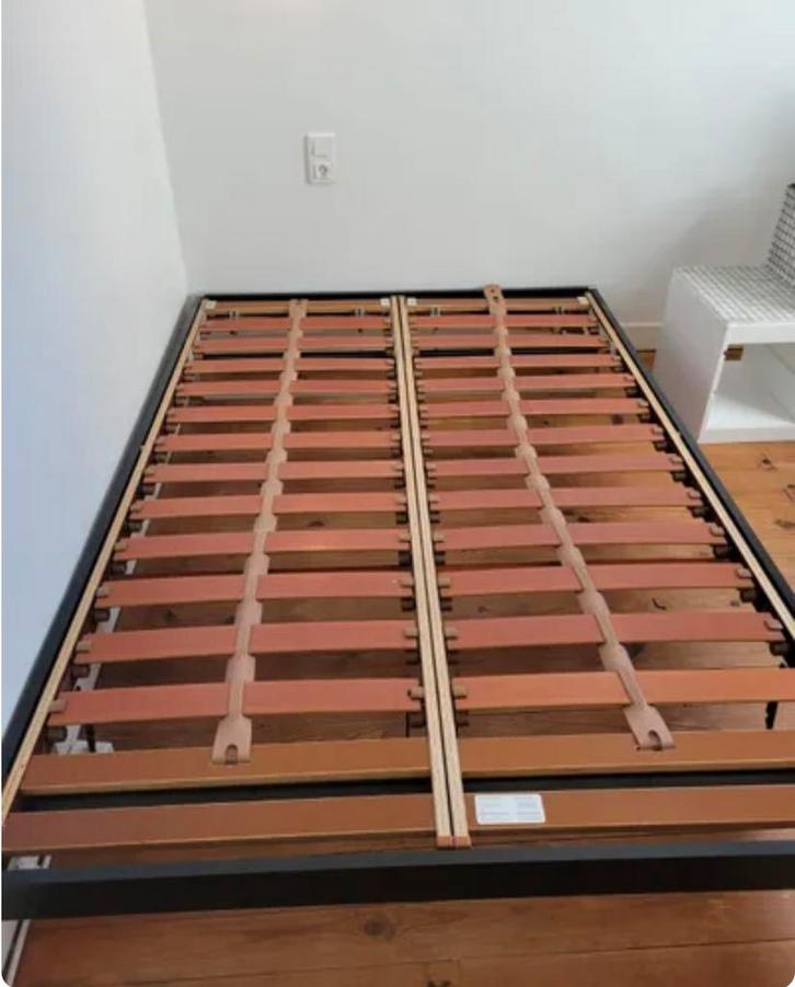 Paar verstelbare Lattoflex-bedbodems op verwijderbare poten, Huis en Inrichting, Slaapkamer | Matrassen en Bedbodems, Zo goed als nieuw