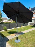 Parasol met voet, Ophalen, Zo goed als nieuw