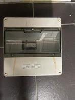 VERDEELKAST MET TRANSPARANTE DEUR MET ROOKGLAS, Doe-het-zelf en Bouw, Elektriciteit en Kabels, Ophalen of Verzenden, Zo goed als nieuw