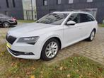 Skoda Superb Style, Autos, Skoda, Achat, Euro 6, Carnet d'entretien, Boîte manuelle