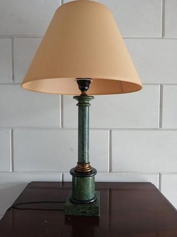 Prachtige marmeren lamp. Degelijk  beschikbaar voor biedingen