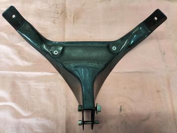 Carbon cockpit beschikbaar voor biedingen